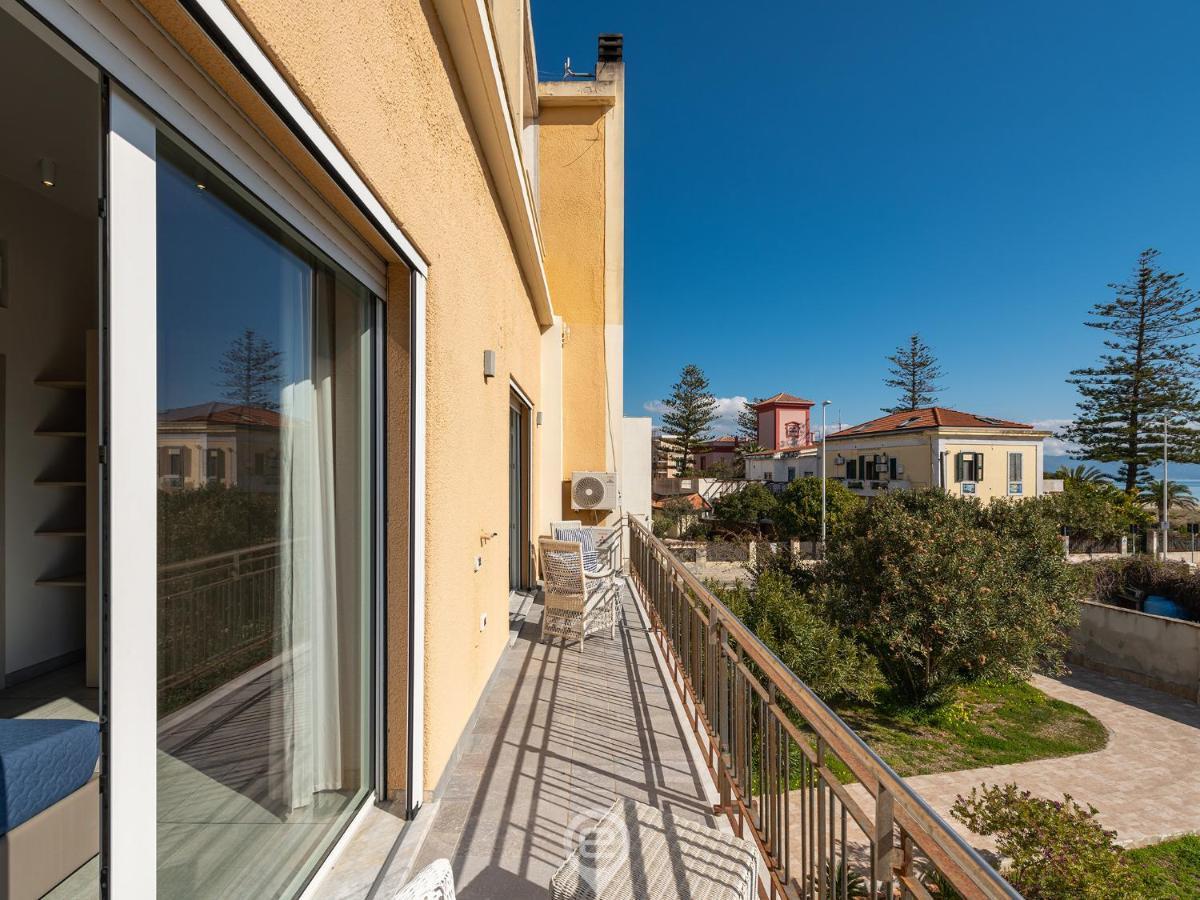Poetto Sea Breeze - Blue Apartment กาญารี ภายนอก รูปภาพ