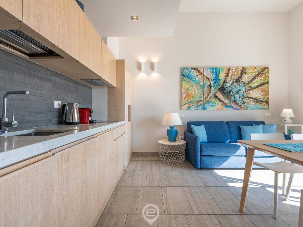 Poetto Sea Breeze - Blue Apartment กาญารี ภายนอก รูปภาพ