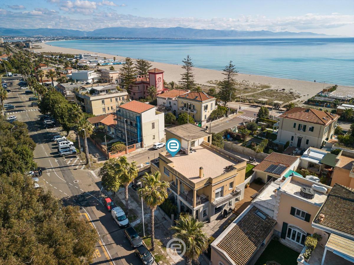 Poetto Sea Breeze - Blue Apartment กาญารี ภายนอก รูปภาพ