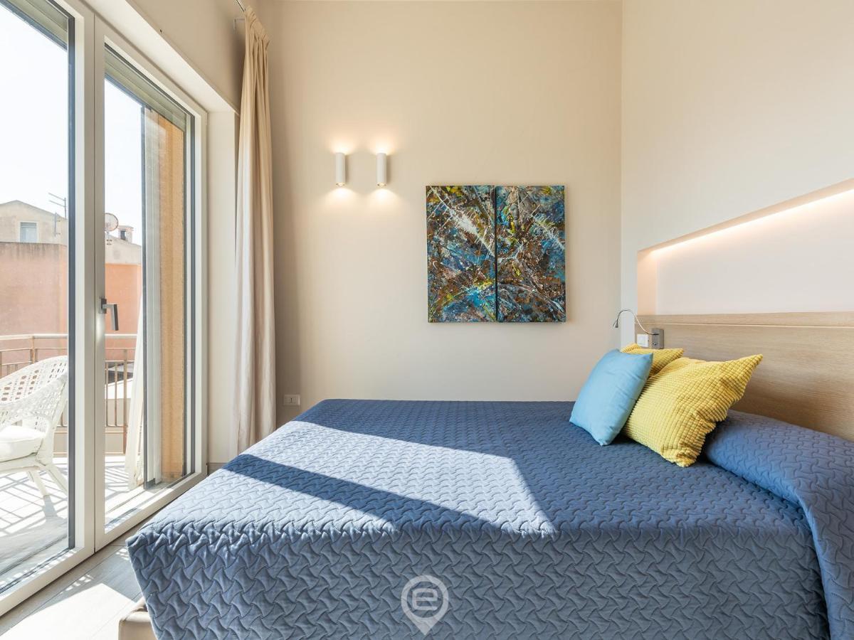 Poetto Sea Breeze - Blue Apartment กาญารี ภายนอก รูปภาพ
